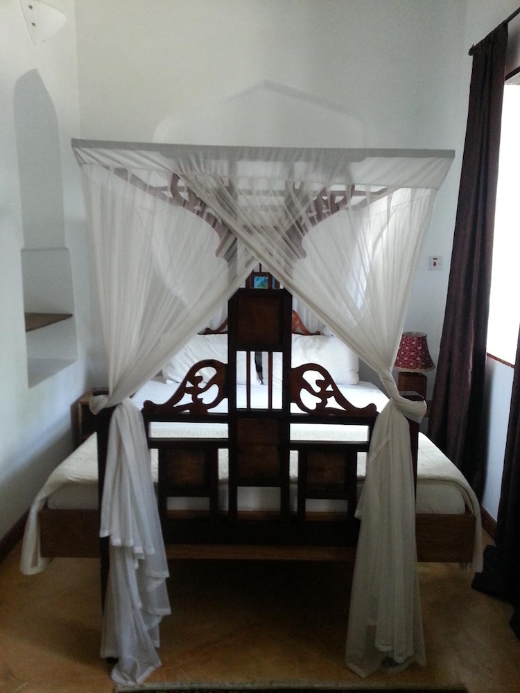 Hiliki House