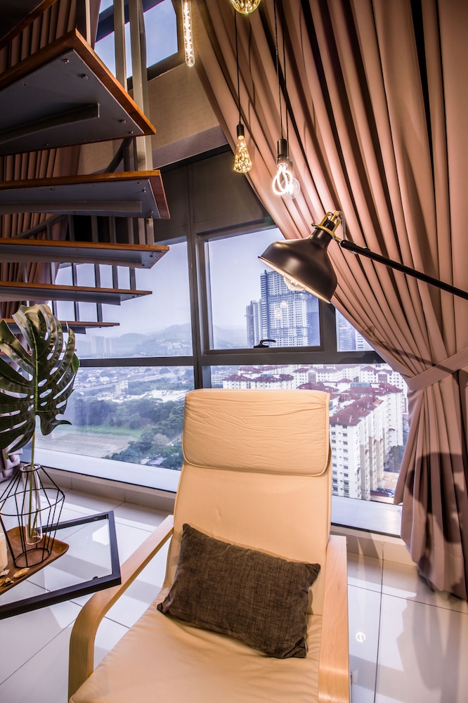 3 Towers By Tenang Home