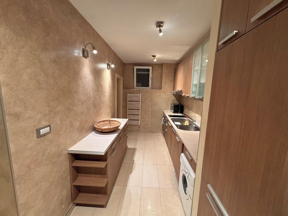 Central Studio Apartments