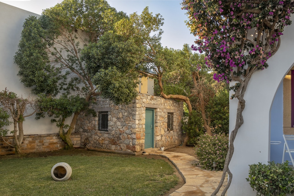 Hotel Nefeli