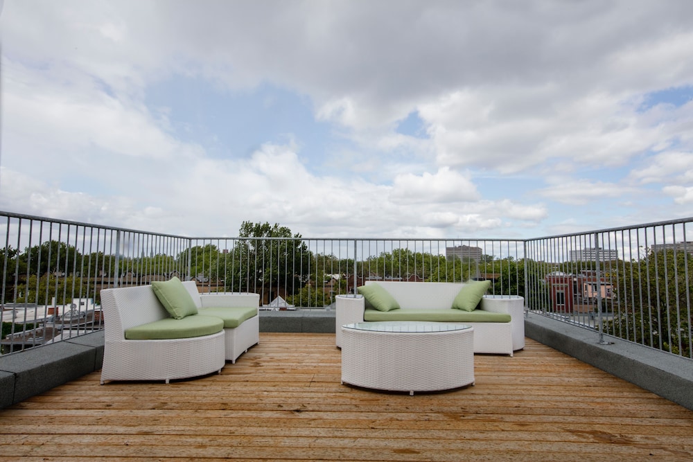 Parc Avenue Lofts