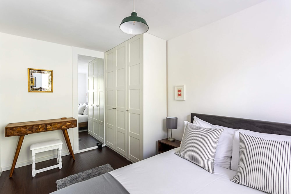 Bright & Cosy One-bed Apartment photo 3