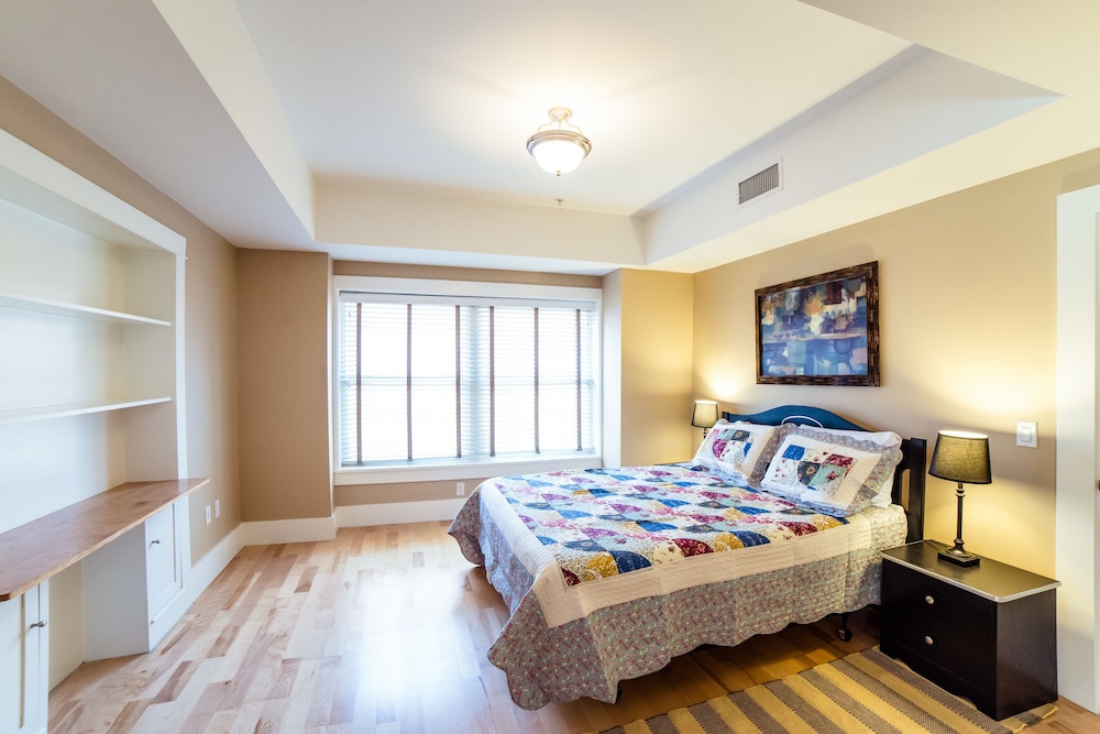 Ray W. Suites