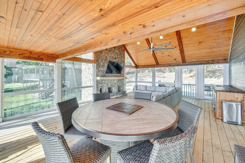 Dock + Panoramic Views: Guntersville Lake Retreat! view 5