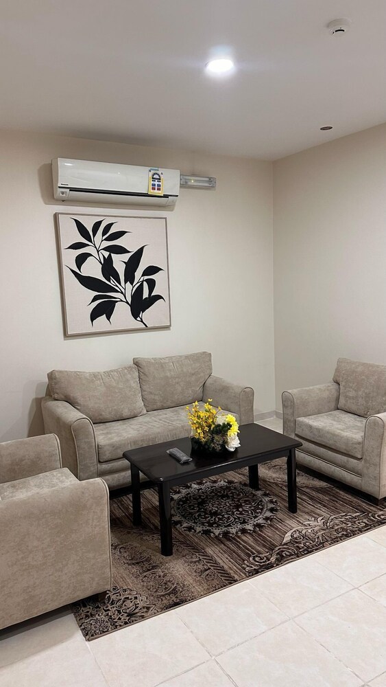 AlShowaish Apartments