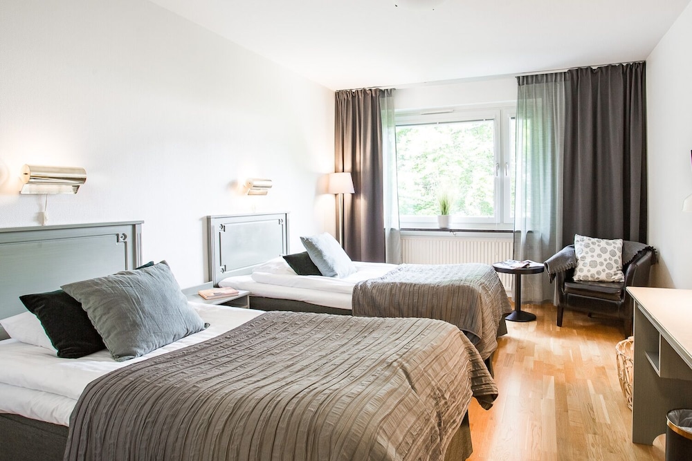 Hotel Duvan Hotell - Image 1