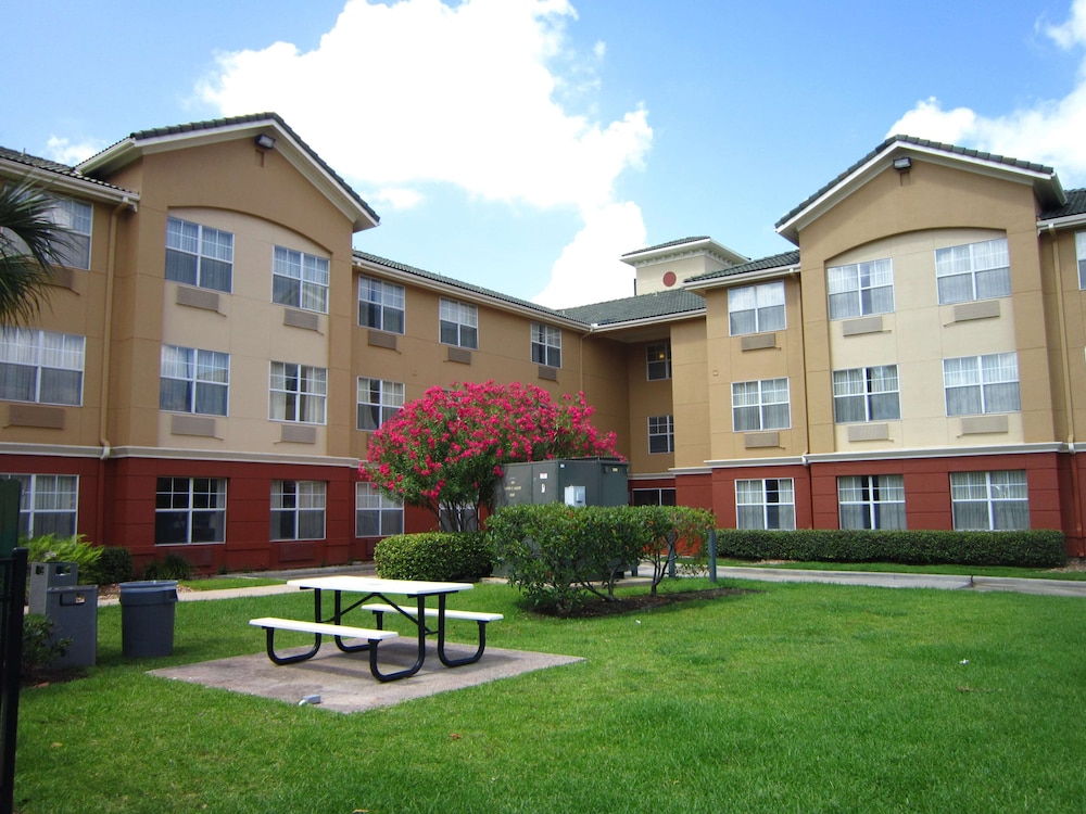 Extended Stay America Suites Houston Med Ctr Braeswood Bl, Photo 25