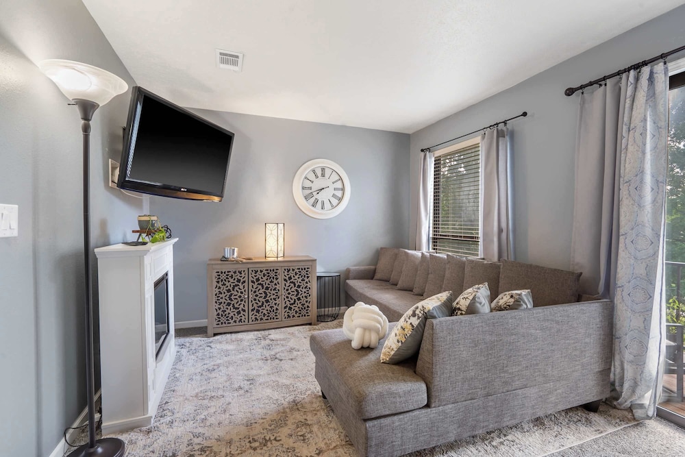 Woods Golf Getaway: Escape for 2