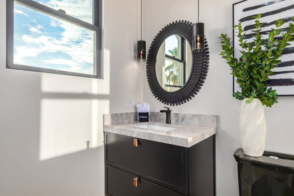 Stonewood Luxe Estate 5 Showers Heated Pool GYM