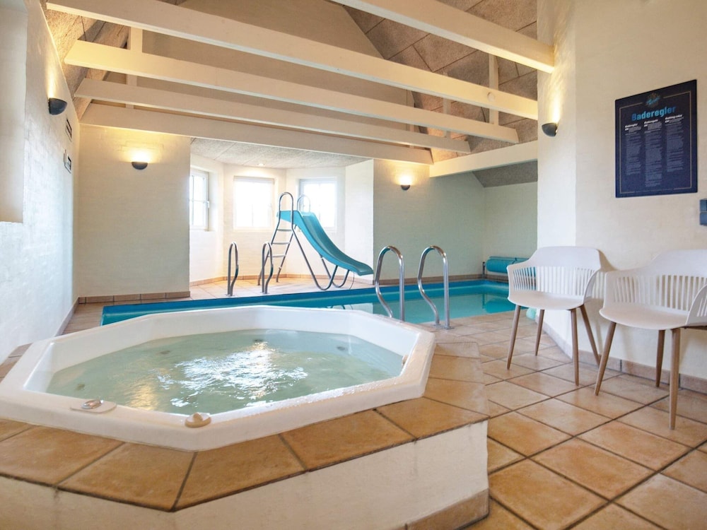 10 Person Holiday Home in Blavand view 5