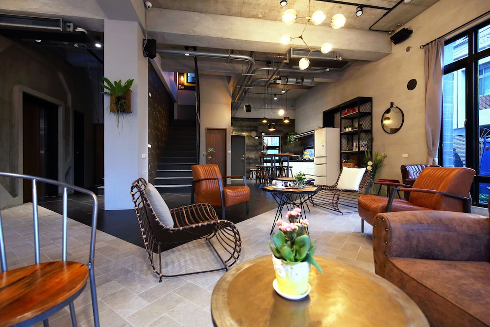 The Compass Inn