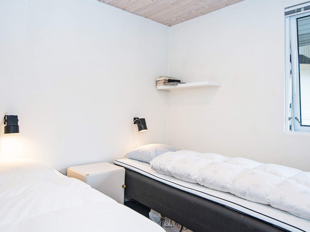 6 Person Holiday Home in Knebel view 3