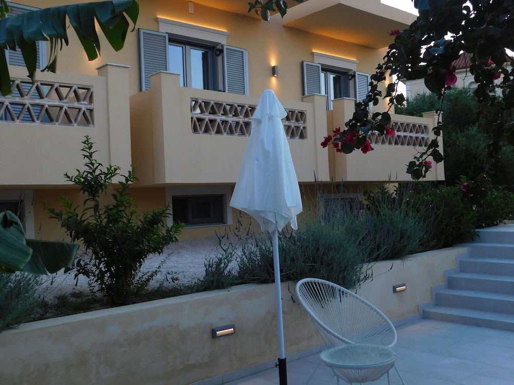 Orea Superior Rooms