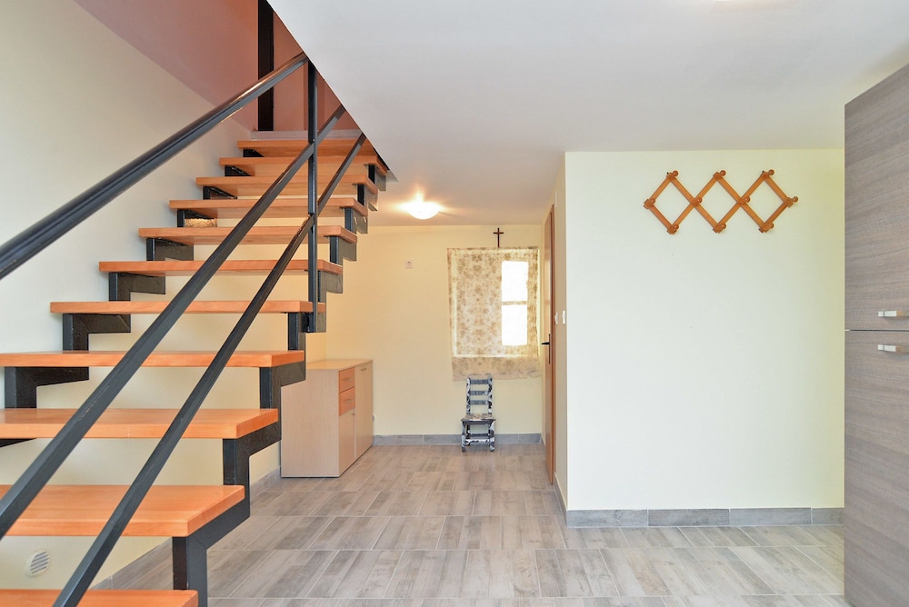 House 1736 view 5