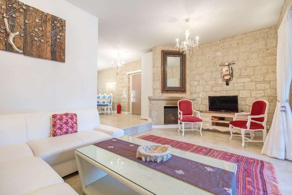 Alaroof Otel - Image 22