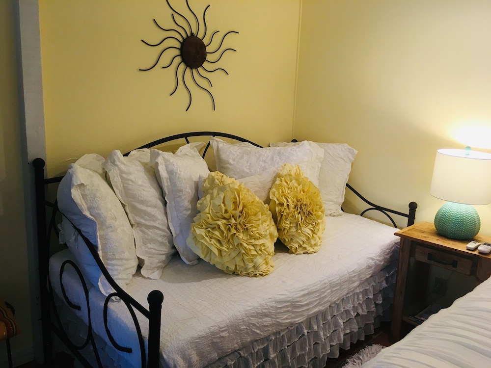 Casa del Sol Bed and Breakfast - Property Image 11