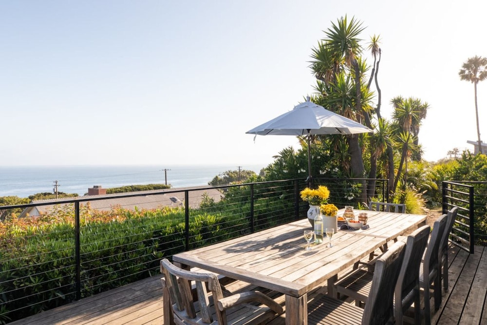 Bluff by Avantstay Gorgeous Malibu Getaway w/ Hot Tub Spectacular Ocean Views - Property Image 13