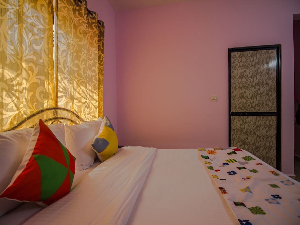 OYO 13914 Home Graceful Studio Siolim