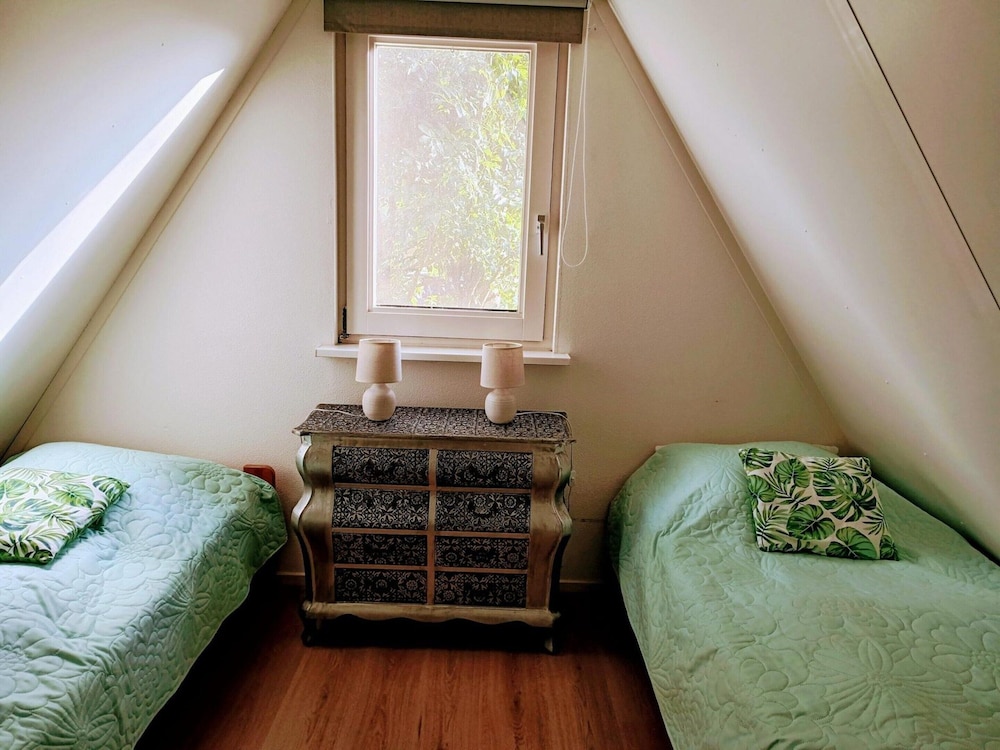 Cozy Holiday Home in Sint Maartenszee