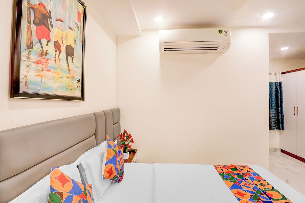 Fabhotel Radha Rani Residency