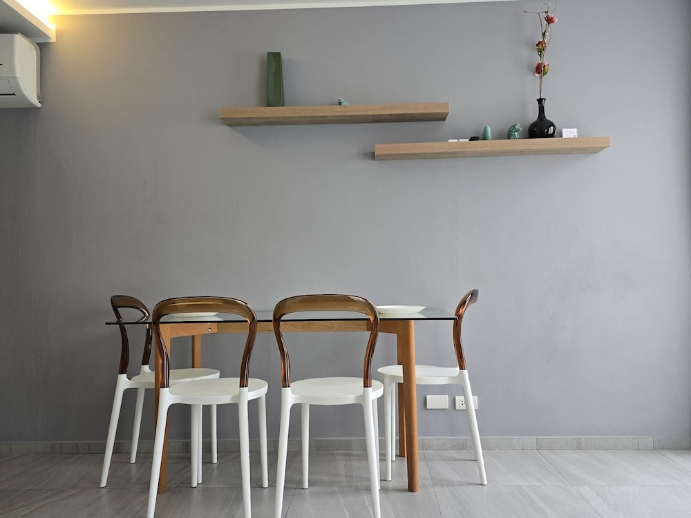Urban Chill -1 Bedroom T2-216