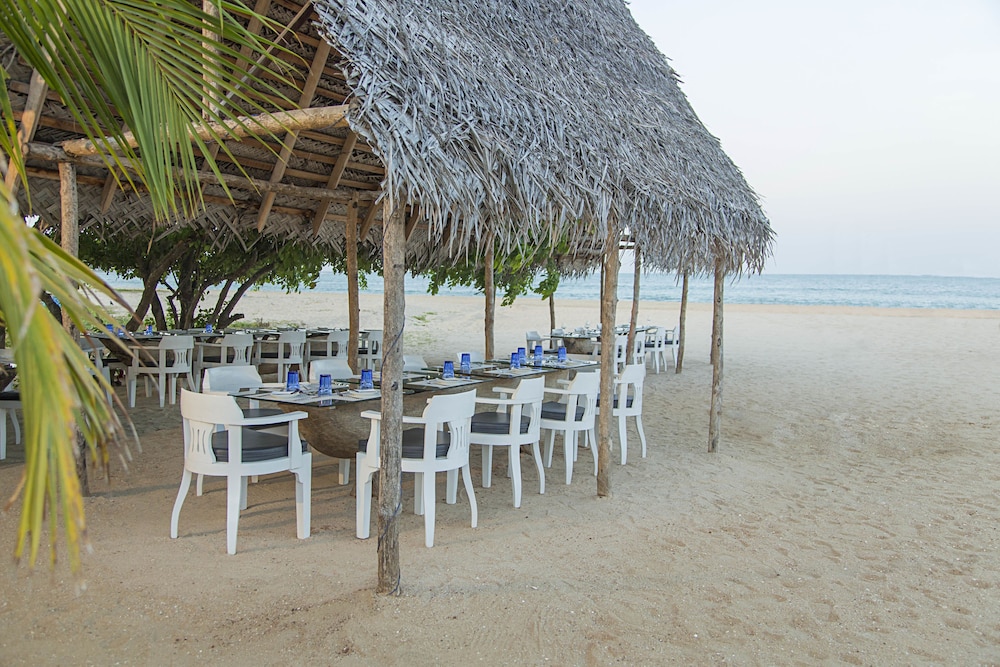 Maalu Maalu Resort & Spa