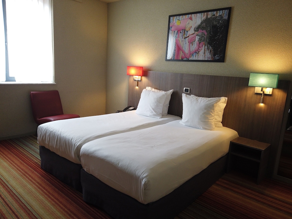 Alma Grand Place Hotel