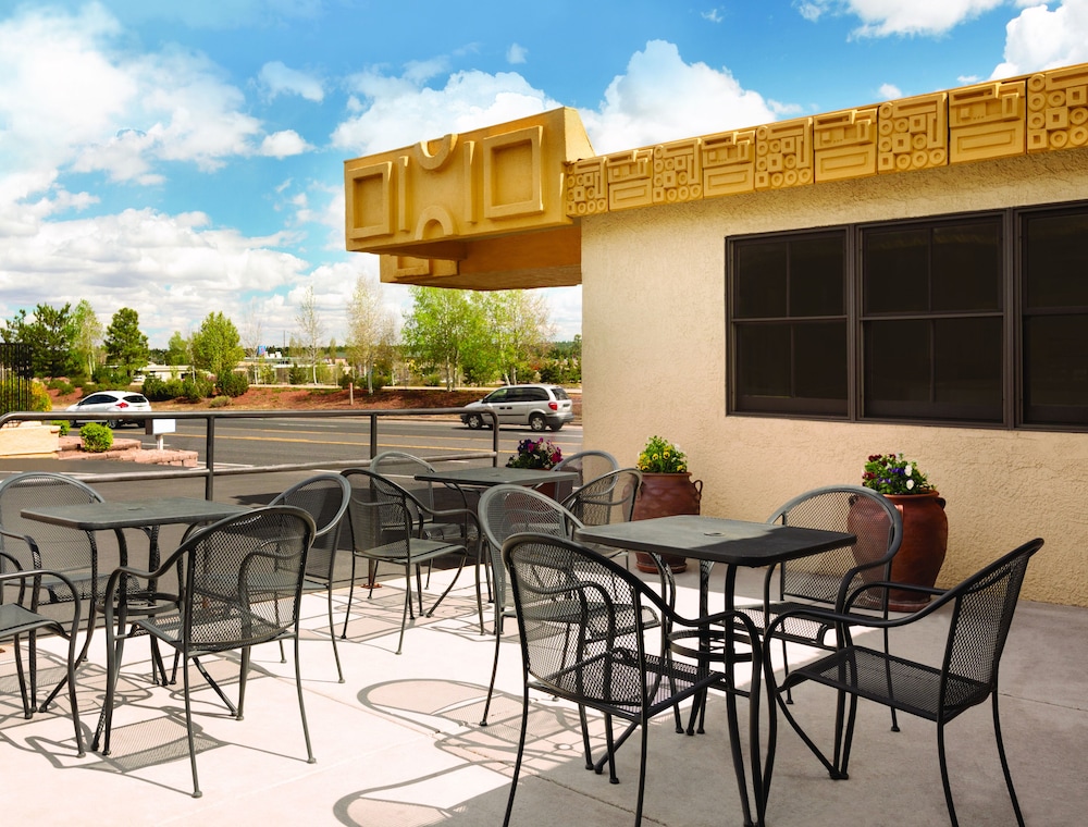 Flagstaff Vacations - Econo Lodge Flagstaff Route 66 - Property Image 16