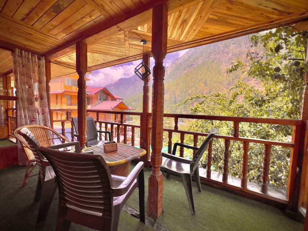 Royal Star Kasol