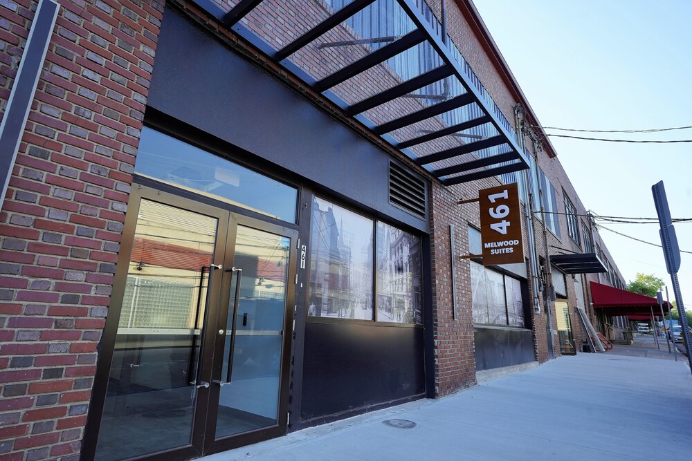 461 Melwood Suites Unit 102  Studio