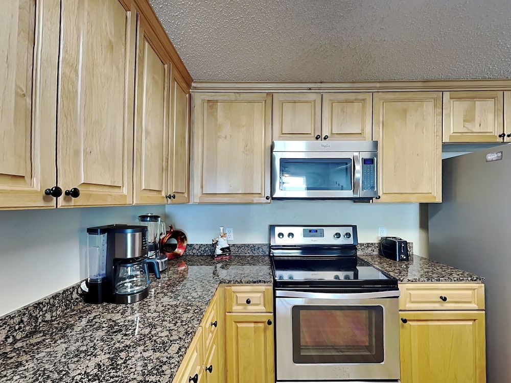 The Beach Club - Avalon #1604 by Southern Vacation Rentals