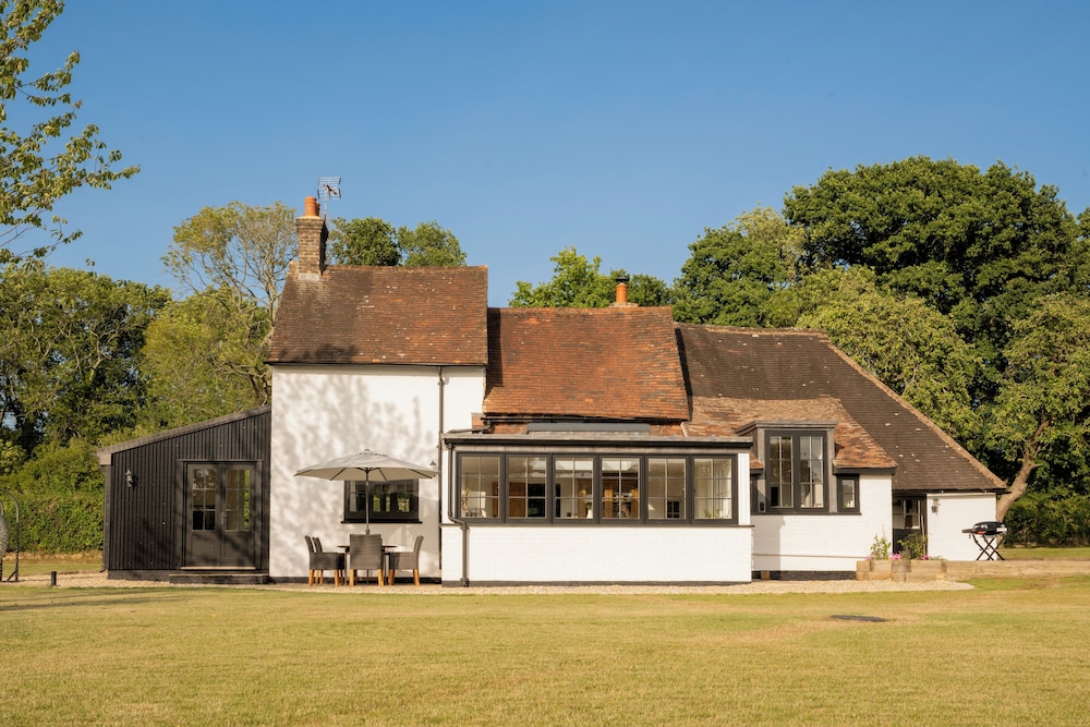 Gallops Cottage