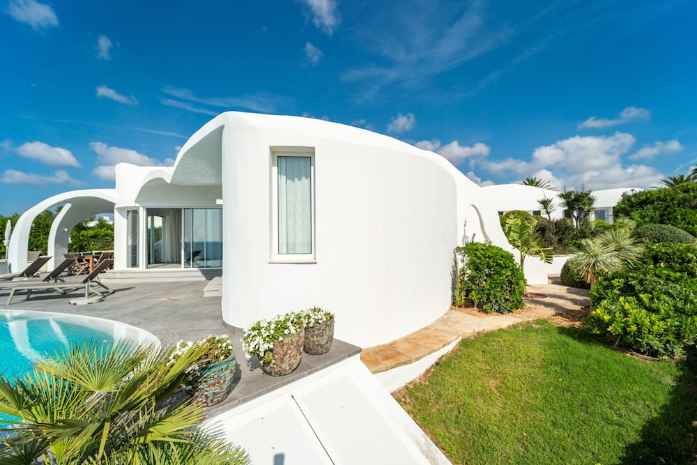 Villa Gaudina - Villa With Private Pool. Free Wifi