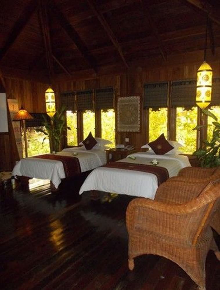 Amazing Ngapali Resort