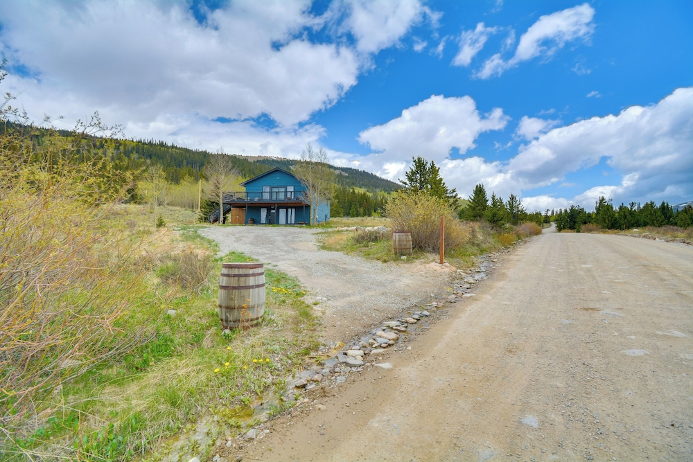 Hike, Fish, Ski & Explore: Cabin Near Breckenridge