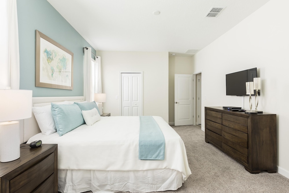 Tropical Escape by Orlando Short Term - Image 3