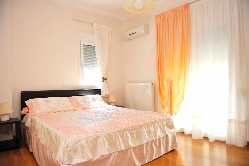 Villa Aphrodite with sea & mountain view view 3