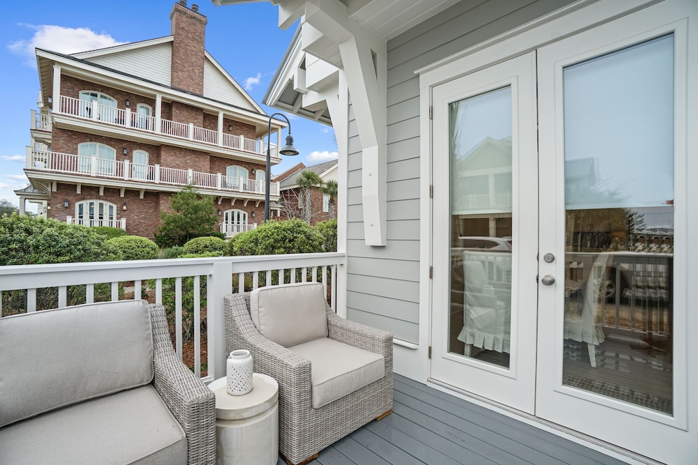 Prominence on 30A by Panhandle Getaways