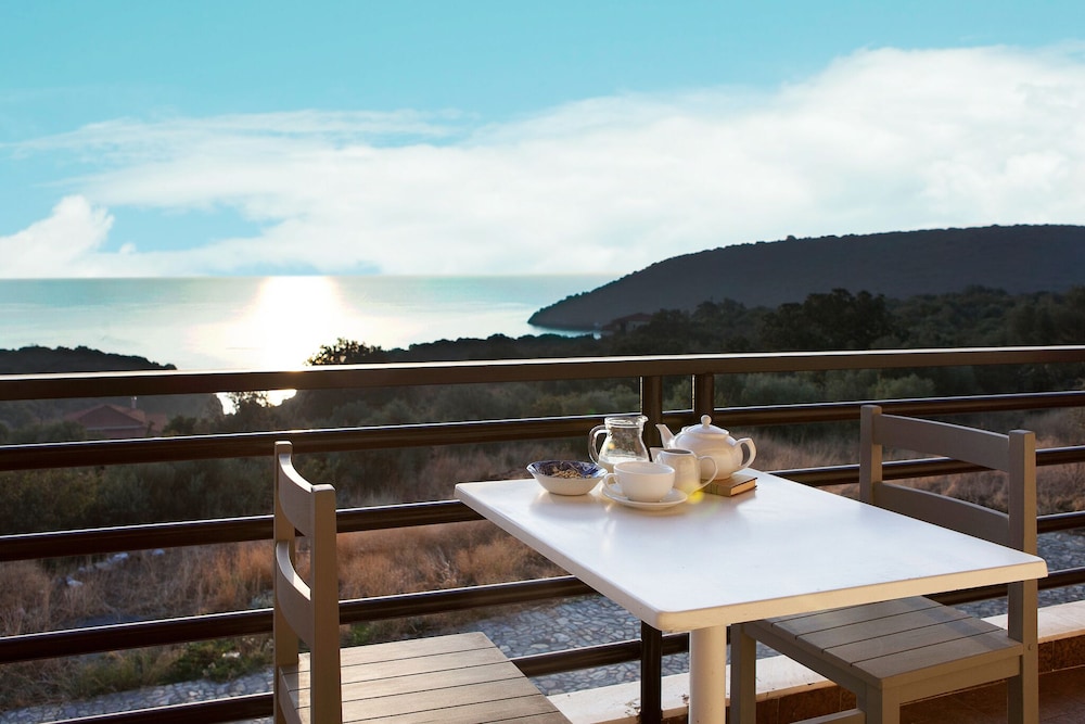 Family Vacation home with Views in Heart of Mani view 3
