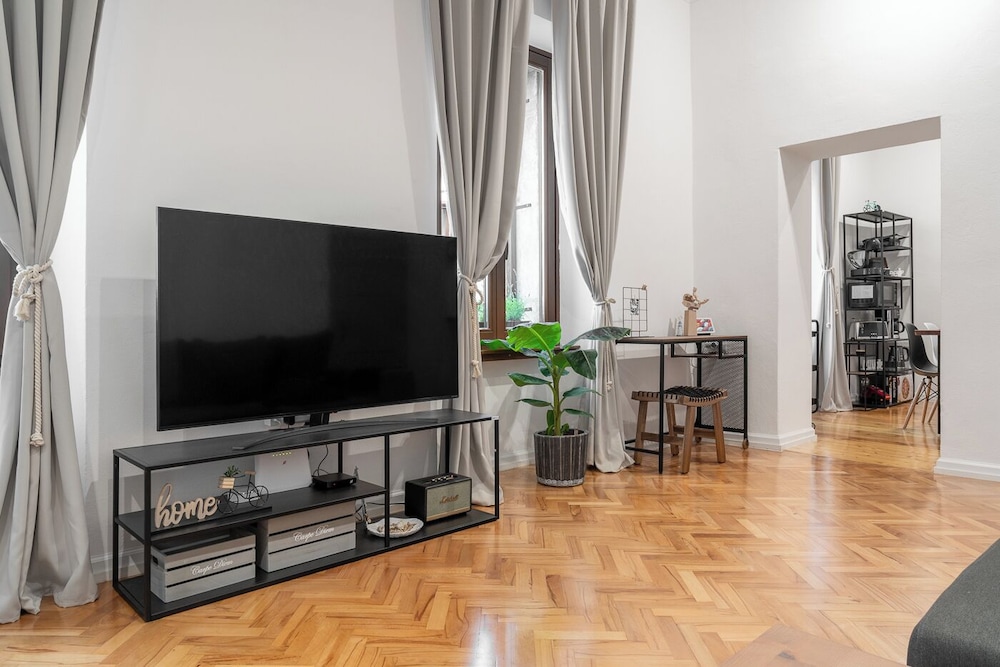 Apartment del Bello