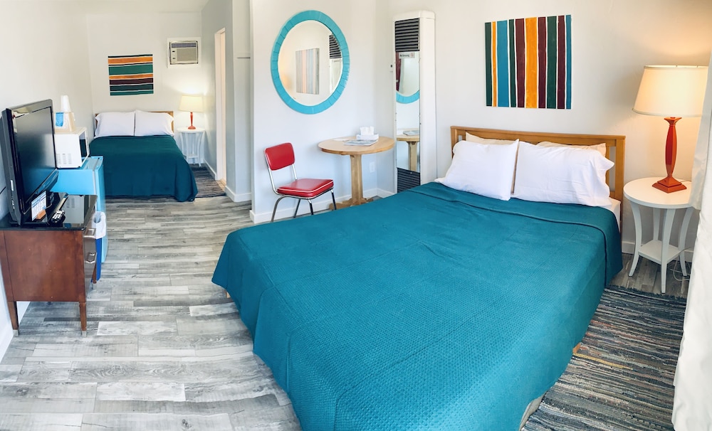 Circle R Motel