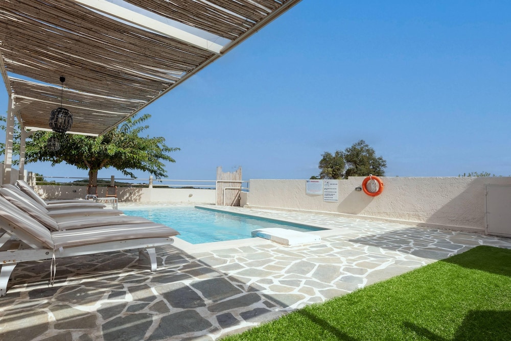 Villa Dimitra With Swimming Pool