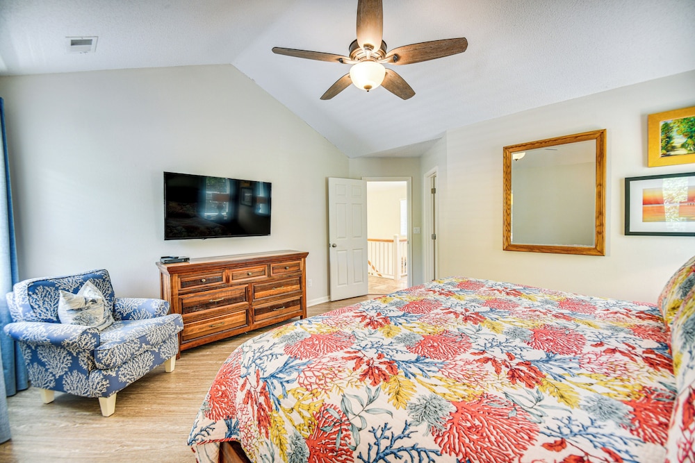 Spacious Outer Banks Home - Golf & Beach Access! view 4