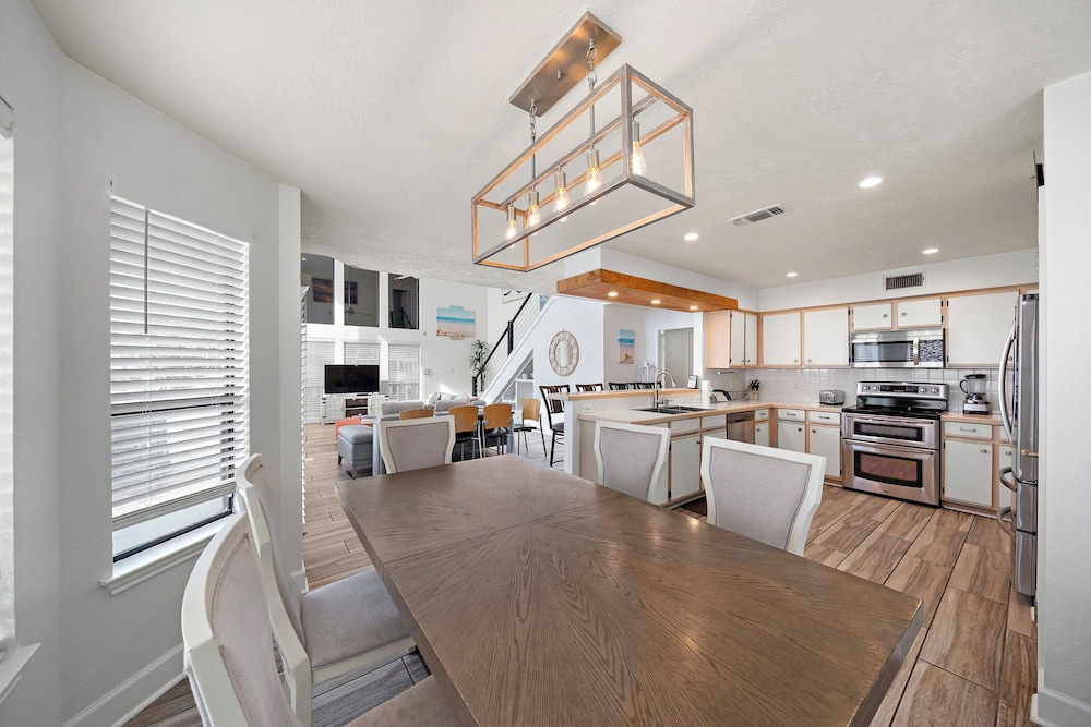 Ocean View by Ryson Vacation Rentals
