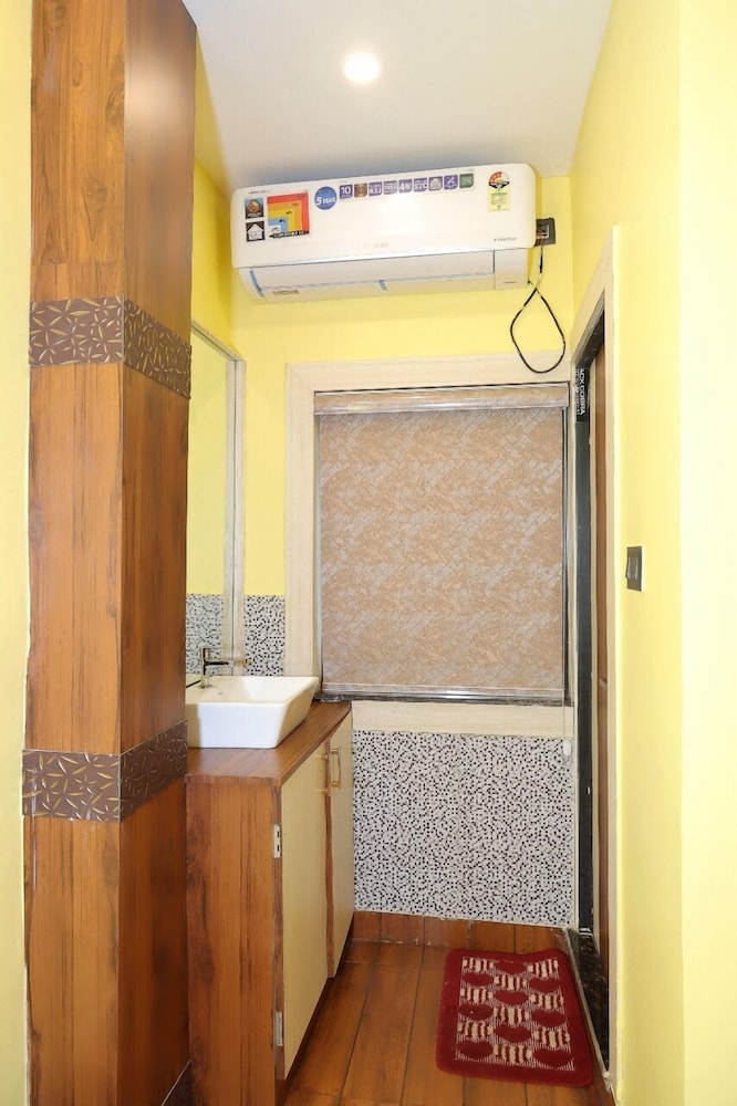 Hotel Shree Mani Residency