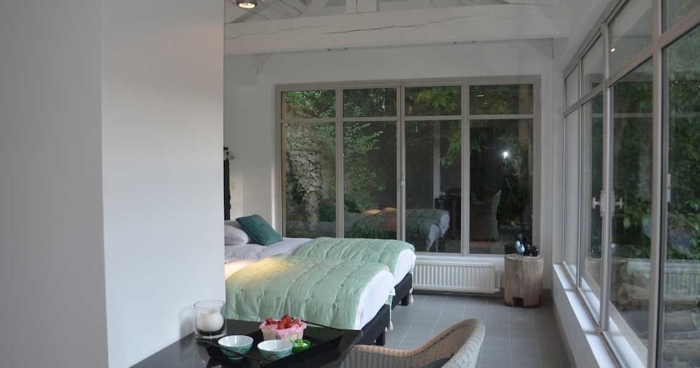 Domaine Shambala Chambres d'hotes view 3