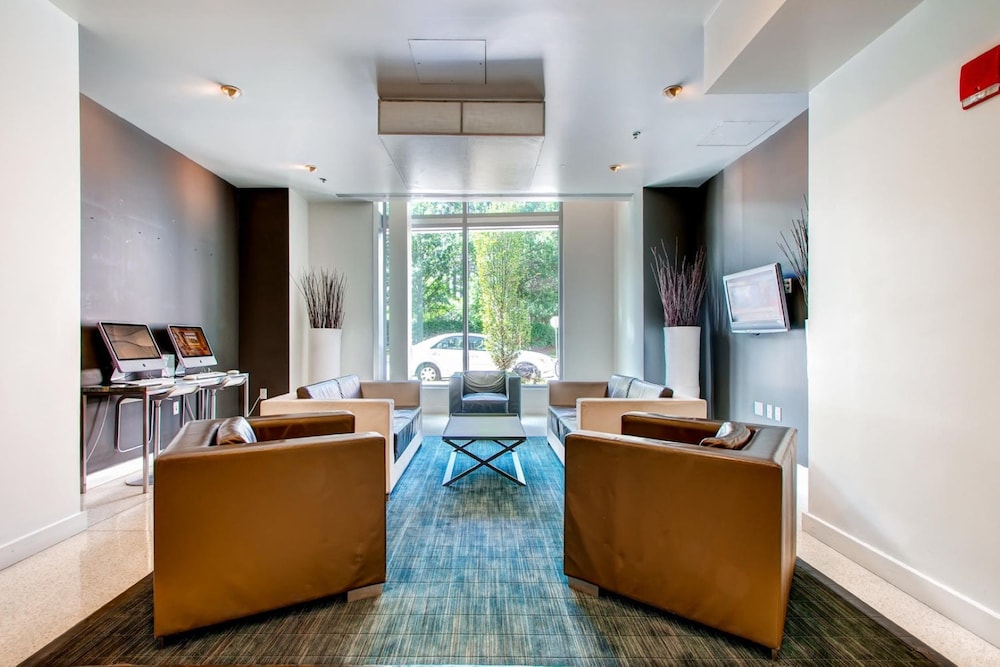 Bluebird Suites near MIT