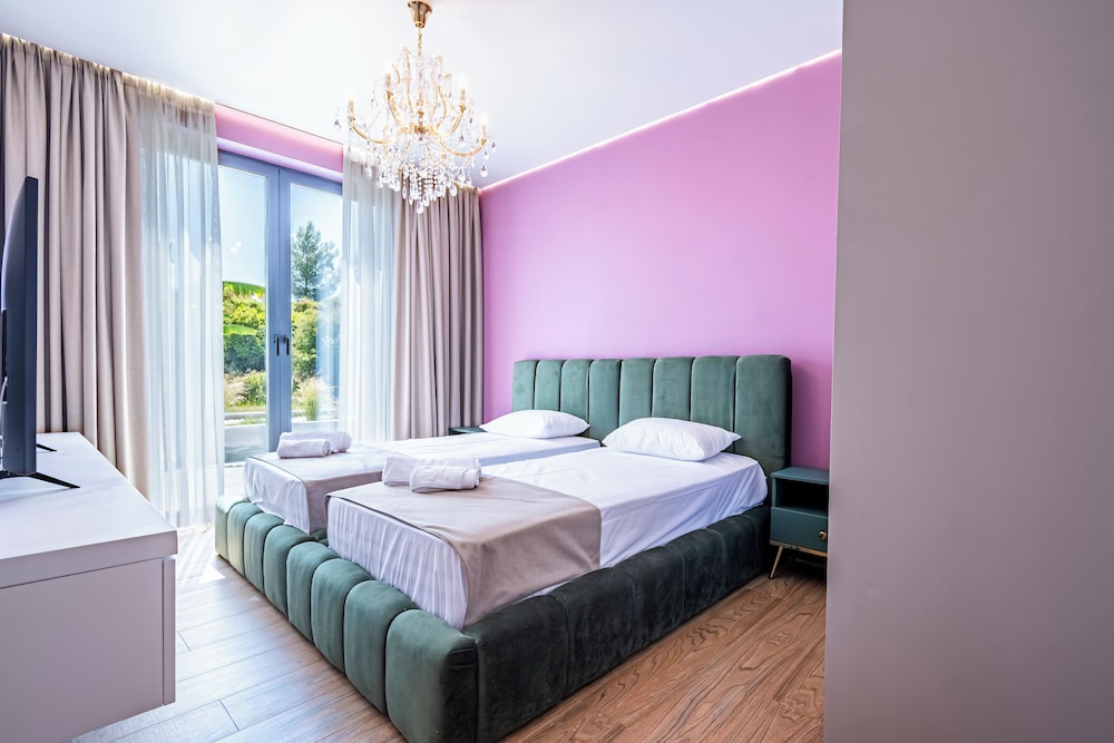 Continent Villas - Villa VIP