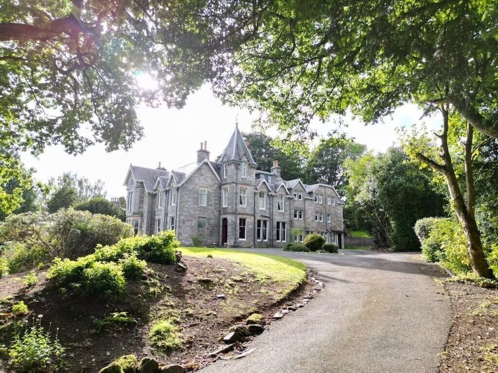 Wellwood Manor Guest House