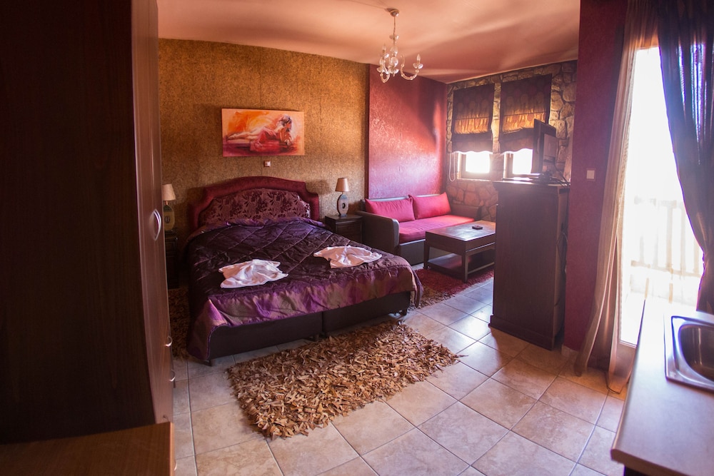 Silva Suites